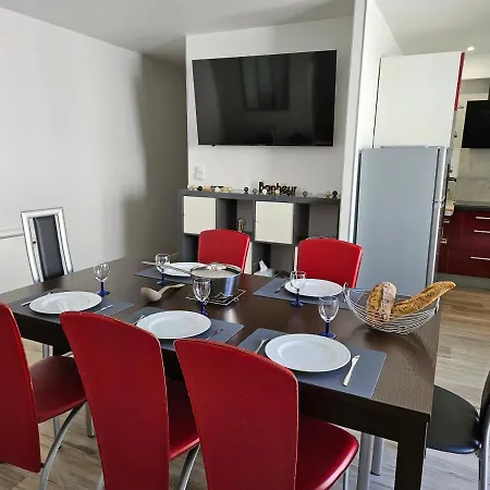 Chez Louise, T3 A Deux Pas Du Centre アパート Bagnères-de-Luchon